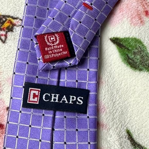 Chaps Lavender Grid Men's Tie - Picture 2 of 2